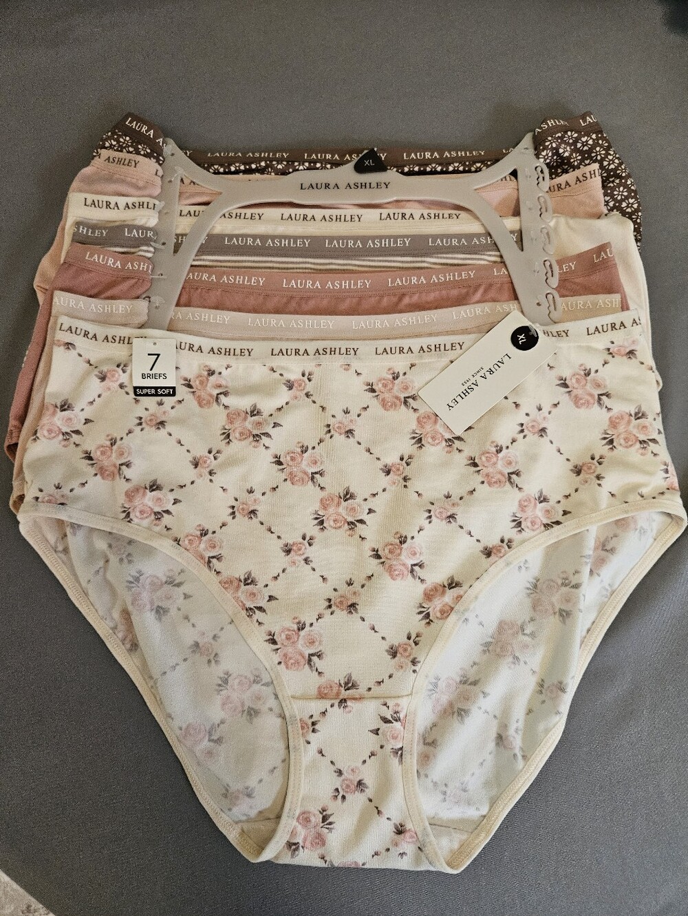 NWT Laura Ashley Women's Brief Underwear Pack of 7 Floral Multi, Size XL
